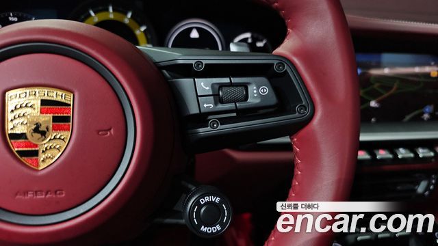 Porsche 911 2024 — photo 27