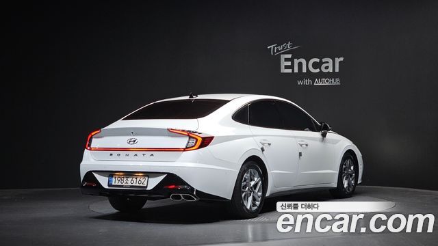 Hyundai Sonata 2022 — photo 2