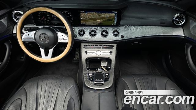 Mercedes-Benz CLS-Class 2020 — photo 10