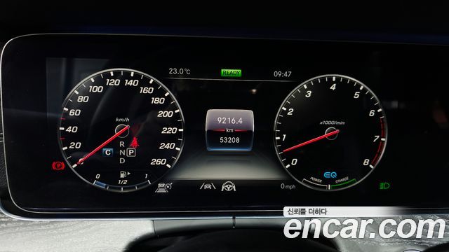 Mercedes-Benz CLS-Class 2020 — photo 11