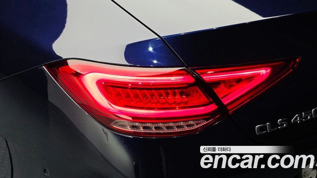Mercedes-Benz CLS-Class 2020 — photo 9
