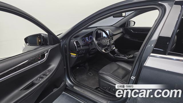 Hyundai Grandeur 2018 — photo 10