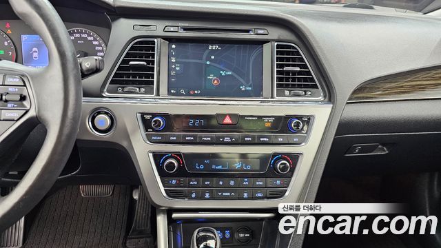 Hyundai Sonata 2016 — photo 13