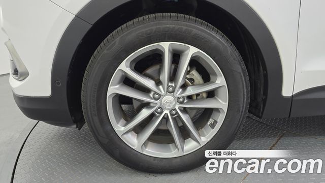 Hyundai Santafe 2017 — photo 5