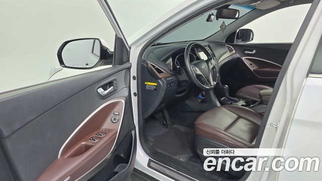 Hyundai Santafe 2017 — photo 10