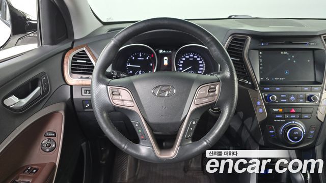 Hyundai Santafe 2017 — photo 13