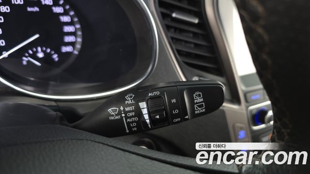 Hyundai Santafe 2017 — photo 19