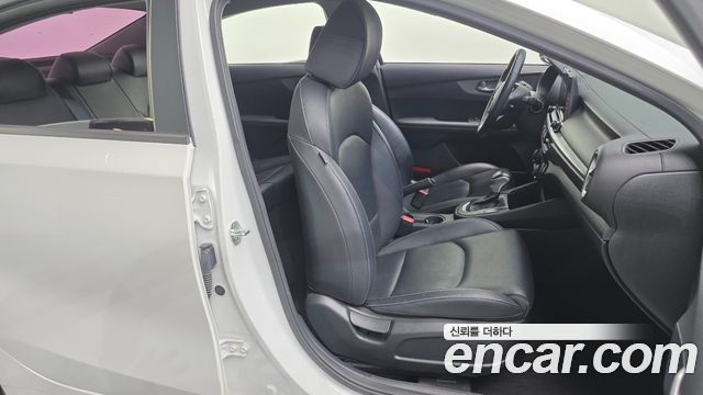 Kia K3 2020 — photo 16