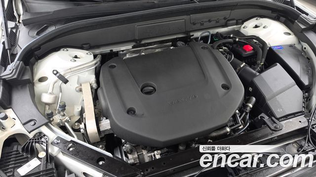 Volvo XC60 2023 — photo 6