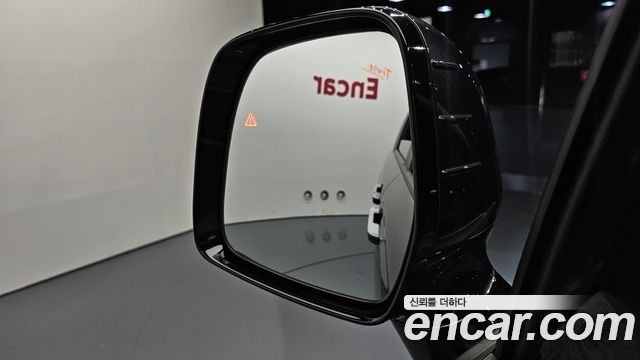 Kia Canival 2023 — photo 16