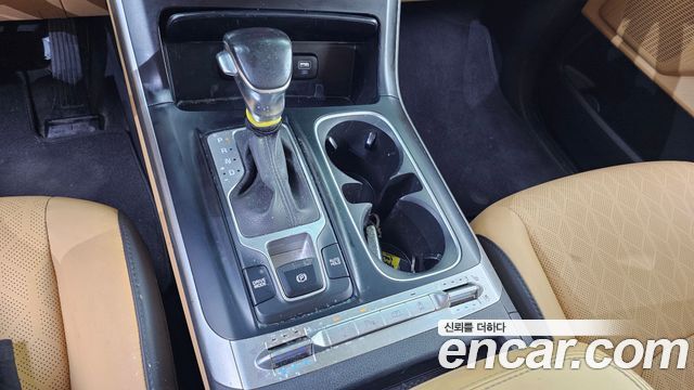 Kia Canival 2021 — photo 12