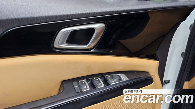 Kia Canival 2021 — photo 22