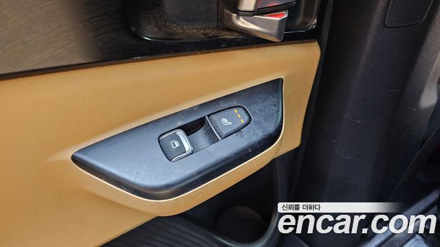 Kia Canival 2021 — photo 25
