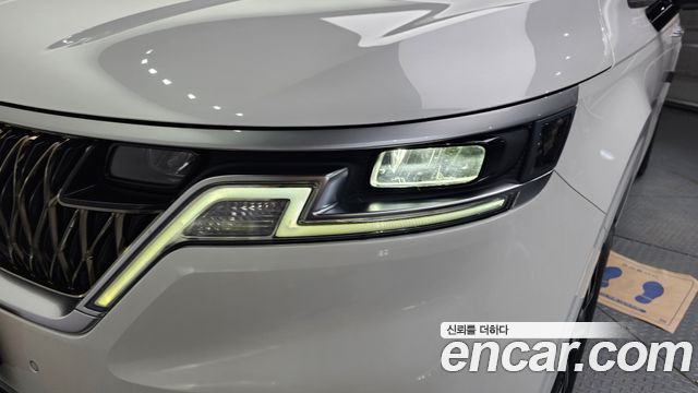 Kia Canival 2021 — photo 8