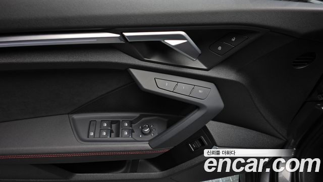 Audi RS3 2023 — photo 30