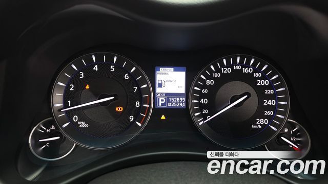 Infiniti M 2011 — photo 8