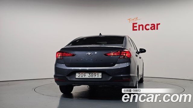 Hyundai AVANTE 2019 — photo 4