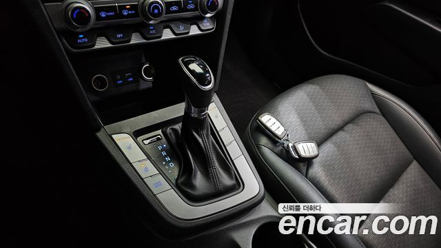 Hyundai AVANTE 2019 — photo 9