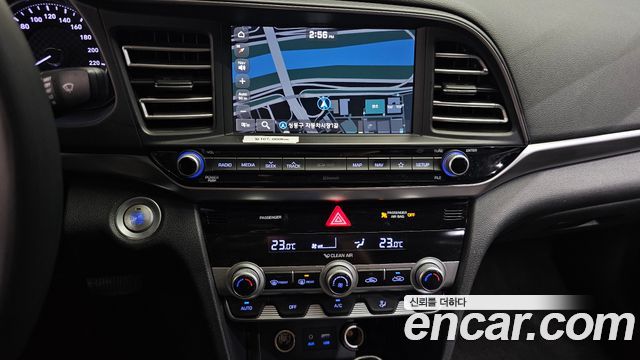 Hyundai AVANTE 2019 — photo 14