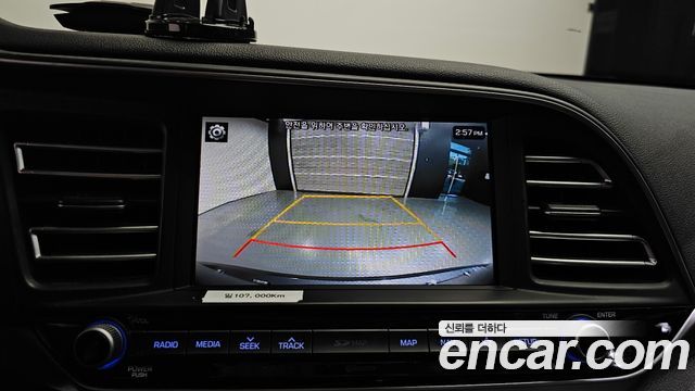 Hyundai AVANTE 2019 — photo 15