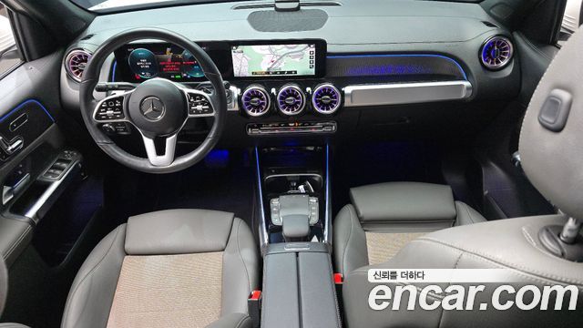 Mercedes-Benz EQB 2022 — photo 10