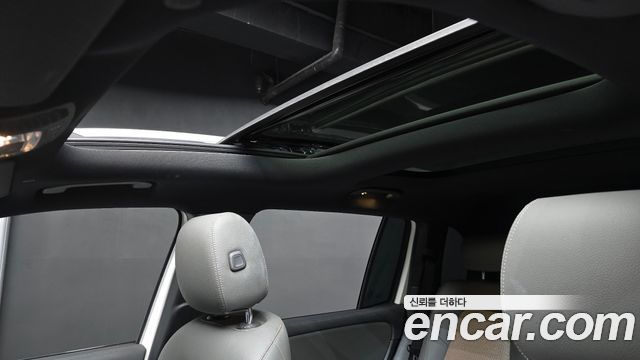 Mercedes-Benz EQB 2022 — photo 25