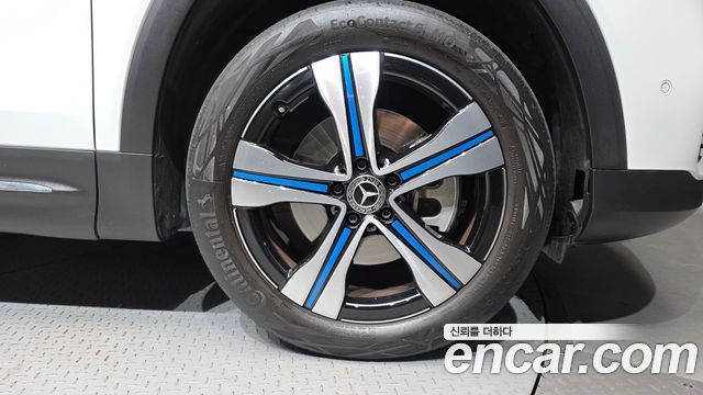 Mercedes-Benz EQB 2022 — photo 7