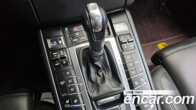 Porsche Macan 2017 — photo 9