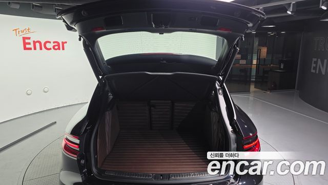 Porsche Macan 2017 — photo 20