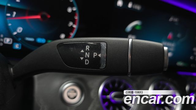 Mercedes-Benz CLS-Class 2021 — photo 12