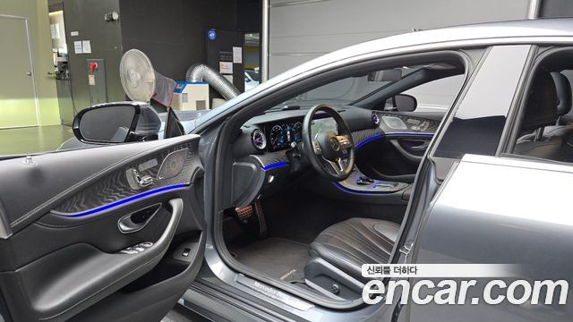 Mercedes-Benz CLS-Class 2021 — photo 13