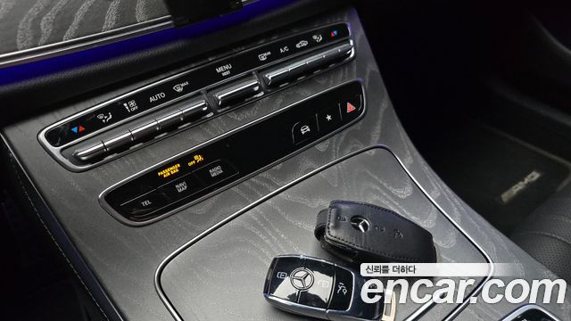 Mercedes-Benz CLS-Class 2021 — photo 35