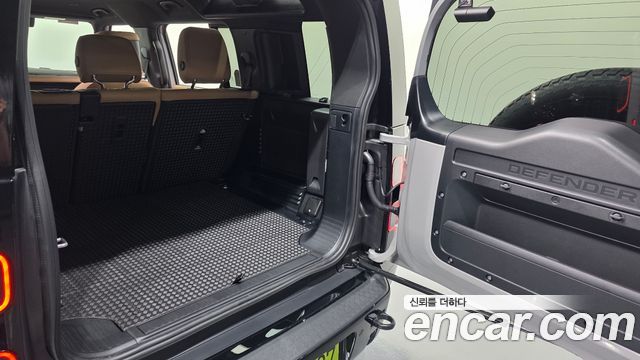 Land Rover Defender 2026 — photo 20
