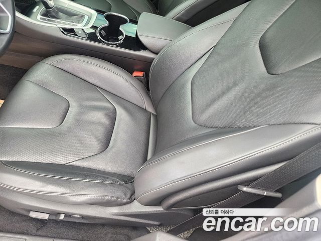 Ford Mondeo 2015 — photo 13