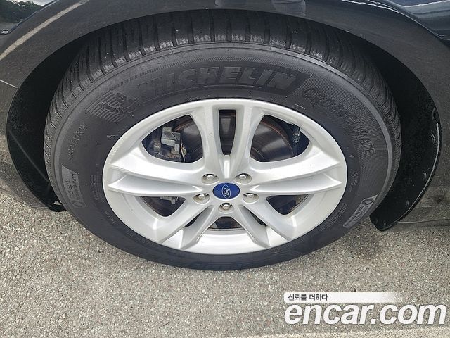 Ford Mondeo 2015 — photo 18