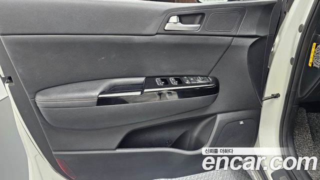 Kia Sportage 2016 — photo 14