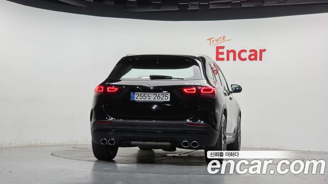 Mercedes-Benz GLA-Class 2021 — photo 4