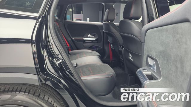 Mercedes-Benz GLA-Class 2021 — photo 18