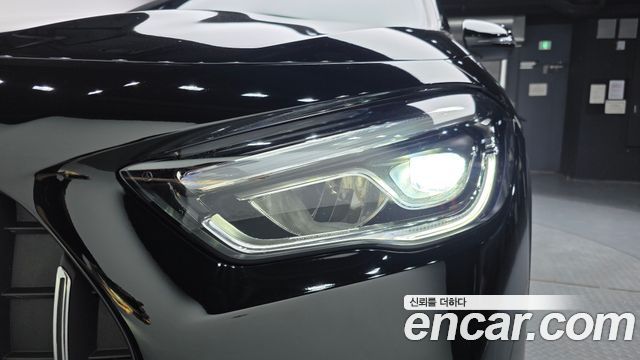 Mercedes-Benz GLA-Class 2021 — photo 8