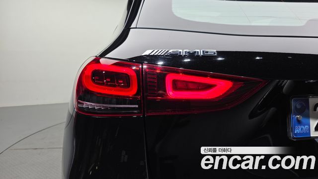 Mercedes-Benz GLA-Class 2021 — photo 9
