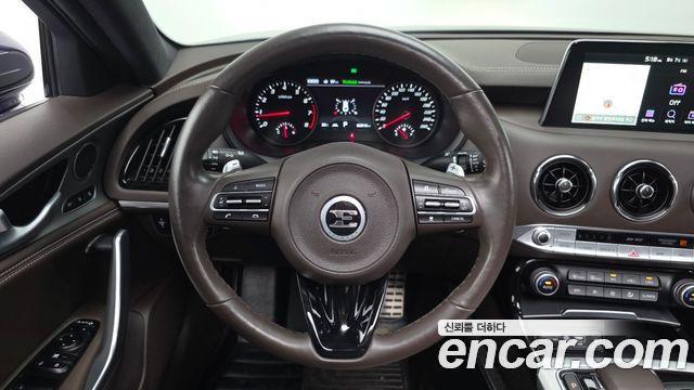 Kia Stinger 2019 — photo 11