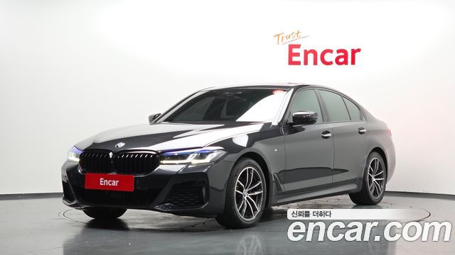 BMW 5-Series 2018 — photo 1