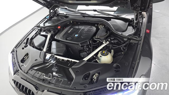 BMW 5-Series 2018 — photo 6