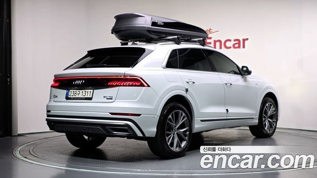 Audi Q8 2021 — photo 2