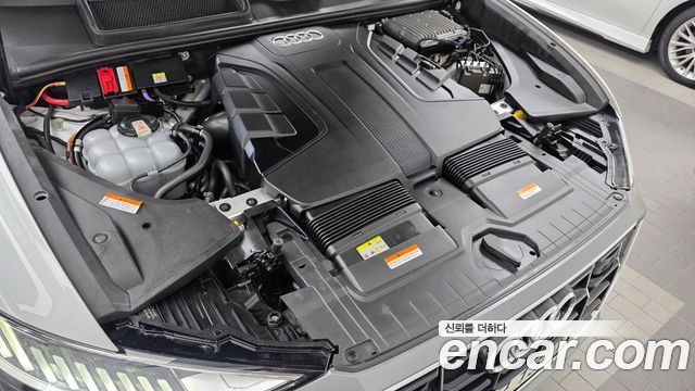 Audi Q8 2021 — photo 6