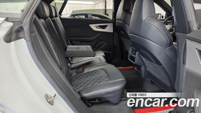 Audi Q8 2021 — photo 17