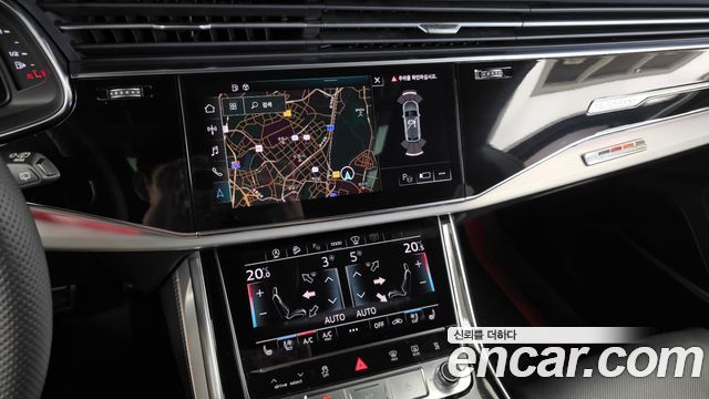 Audi Q8 2021 — photo 19