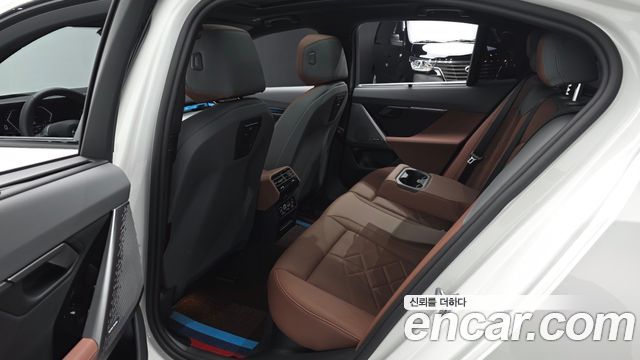 BMW 5-Series 2026 — photo 17