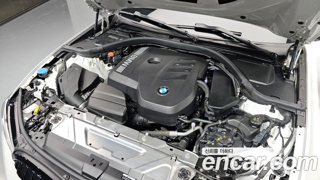 BMW 3-Series 2025 — photo 6