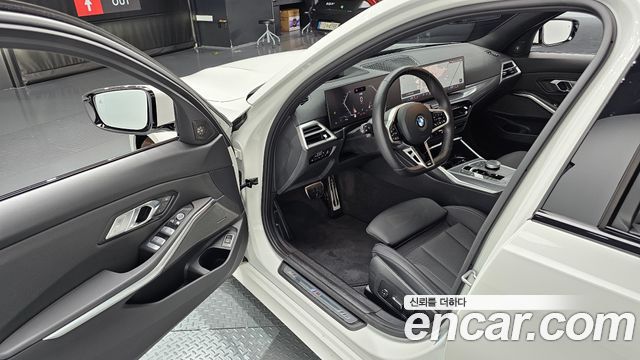 BMW 3-Series 2025 — photo 13